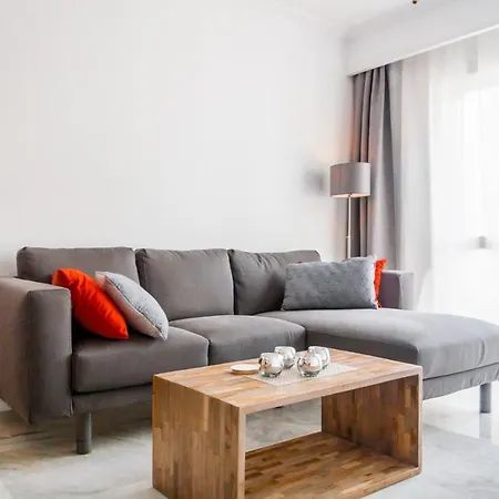 Canovas - Con Piscina Huertos 8 *