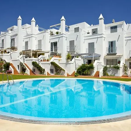 Canovas - Con Piscina Huertos 8 *