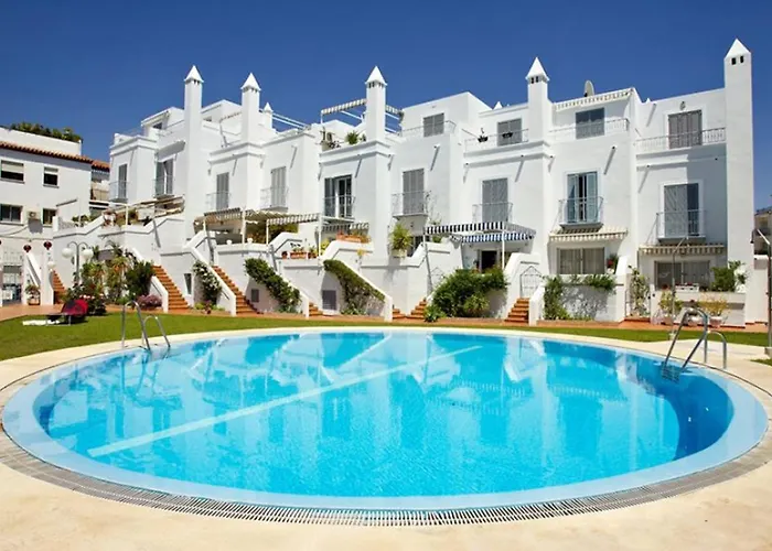 Canovas - Con Piscina Huertos 8 *