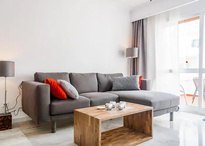 Canovas - Con Piscina Huertos 8 *